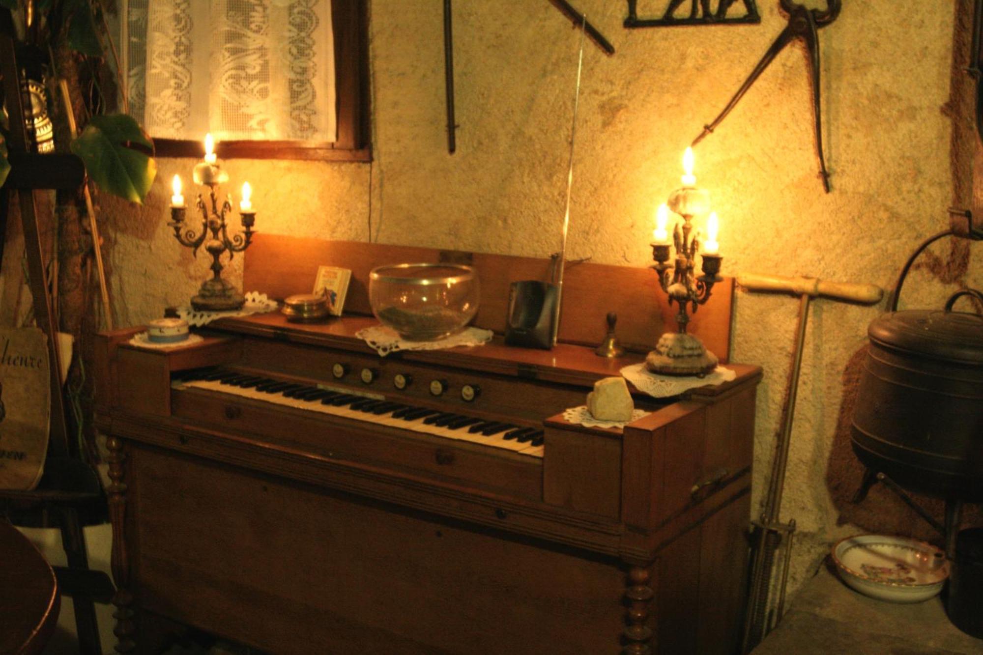 La Marechalerie Bed & Breakfast Monthodon Luaran gambar