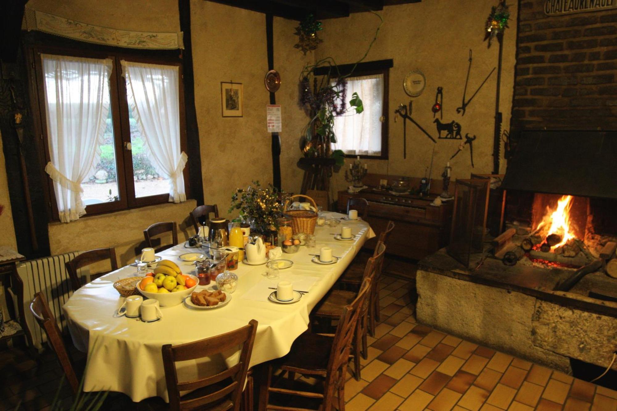 La Marechalerie Bed & Breakfast Monthodon Luaran gambar